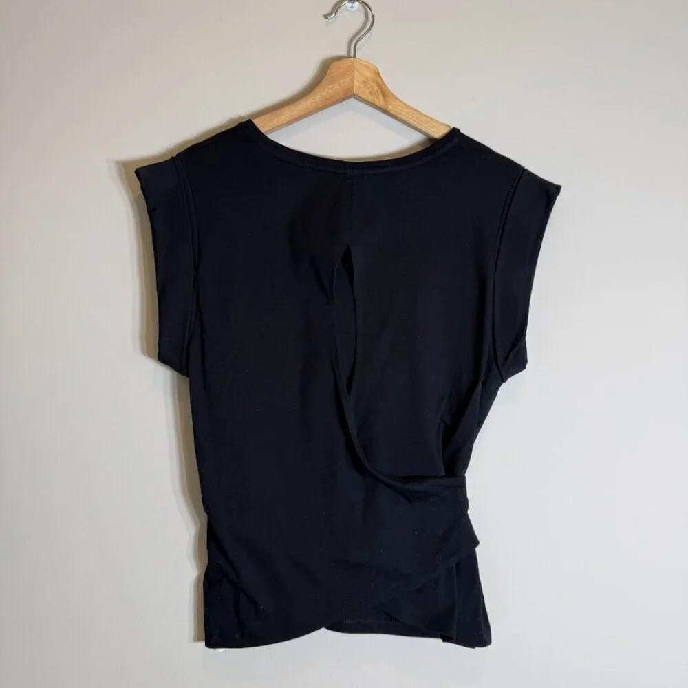 Vince Open Back Wrap Top Women's Medium Black Minimalist Quiet Luxury Structured - Picture 7 of 16
